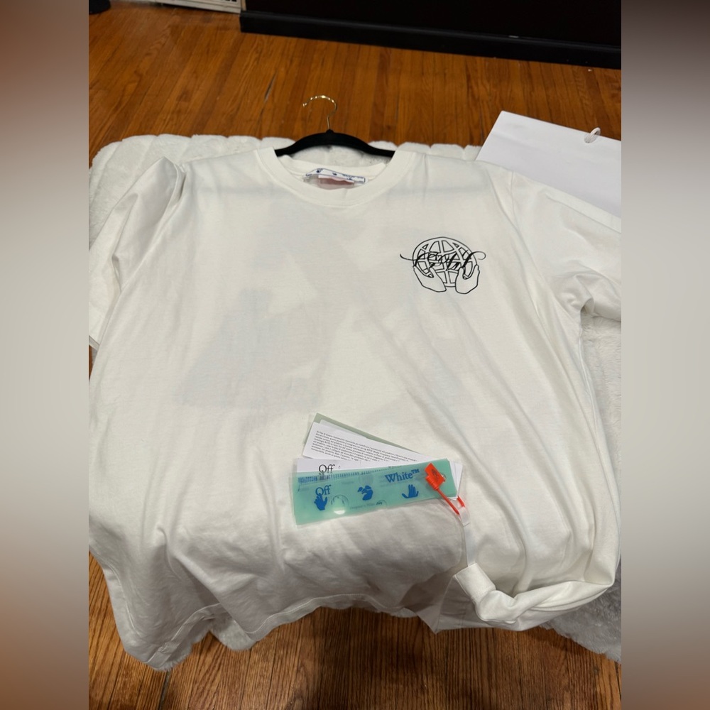 Brand new OFF-WHITE white tshirt